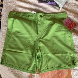Men’s swim trunks 32